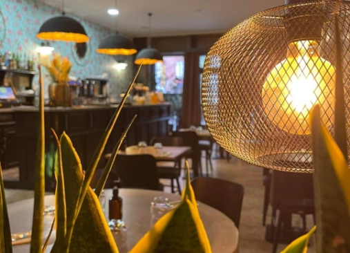 L'intérieur du Comptoir Gourmand, pour une vraie pause