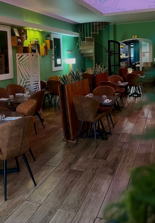 L'Intérieur du restaurant à Saint-Chinian Maison Del Moral